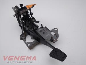 Used Brake pedal Ford Fiesta 7 1.1 Ti-VCT 12V 85 Price € 39,99 Margin scheme offered by Venema Autoparts