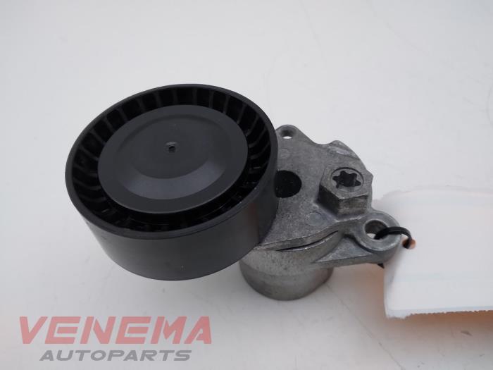 Usados Rodillo tensor correa múltiple Audi A1 Sportback (8XA/8XF) 1.0 TFSI Ultra 12V Precio € 9,99 Norma de margen ofrecido por Venema Autoparts