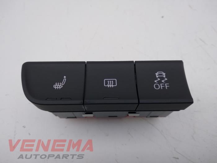 Usados Interruptor Audi A1 Sportback (8XA/8XF) 1.0 TFSI Ultra 12V Precio € 24,99 Norma de margen ofrecido por Venema Autoparts