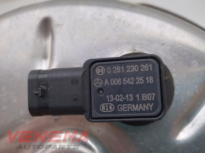 Bremskraftverstärker van een Mercedes-Benz A (W176) 1.6 A-180 16V 2014