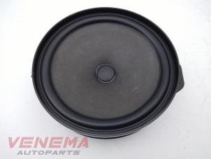 Used Speaker Mercedes A (W176) 1.6 A-180 16V Price € 19,99 Margin scheme offered by Venema Autoparts