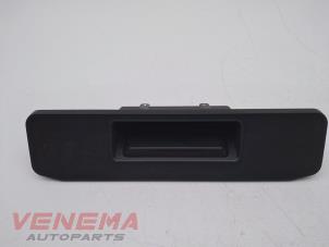 Used Tailgate handle Mercedes A (W176) 1.6 A-180 16V Price € 19,99 Margin scheme offered by Venema Autoparts