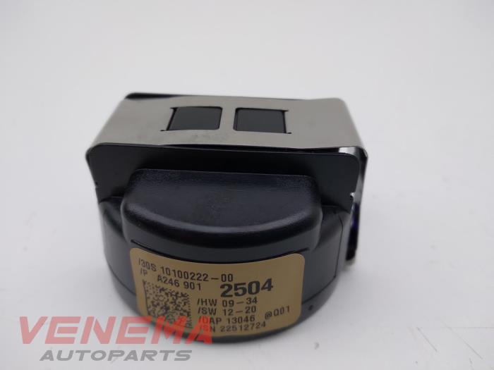 Begagnade Regnsensor Mercedes A (W176) 1.6 A-180 16V Pris € 14,99 Marginaltabell erbjuds av Venema Autoparts