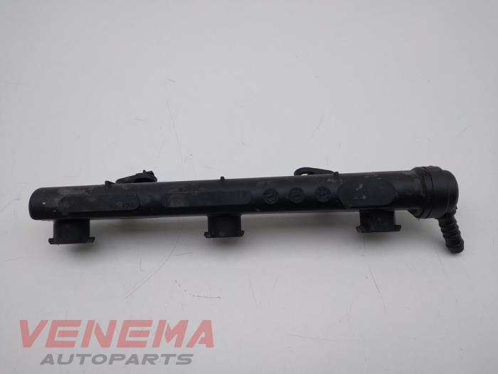 Usagé Système d'injection Volkswagen Polo V (6R) 1.0 12V BlueMotion Technology Prix € 14,99 Règlement à la marge proposé par Venema Autoparts