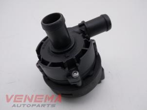 Used Additional water pump Renault Megane IV (RFBB) 1.3 TCe 115 16V Price € 24,99 Margin scheme offered by Venema Autoparts
