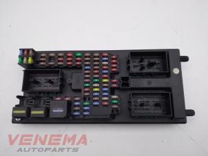 Used Fuse box Landrover Discovery III (LAA/TAA) 2.7 TD V6 Price € 89,99 Margin scheme offered by Venema Autoparts