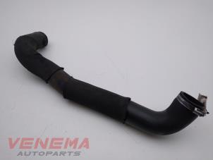 Used Intercooler hose Landrover Discovery III (LAA/TAA) 2.7 TD V6 Price € 24,99 Margin scheme offered by Venema Autoparts