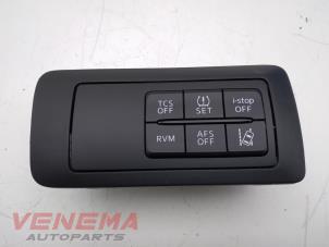 Usagé Commodo Mazda CX-5 I (KE,GH) 2.2 Skyactiv D 16V 4WD Prix € 24,99 Règlement à la marge proposé par Venema Autoparts