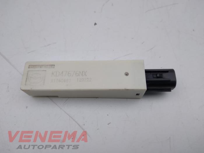 Używane Keyless Entry-Antena Mazda CX-5 I (KE,GH) 2.2 Skyactiv D 16V 4WD Cena € 14,99 Procedura marży oferowane przez Venema Autoparts