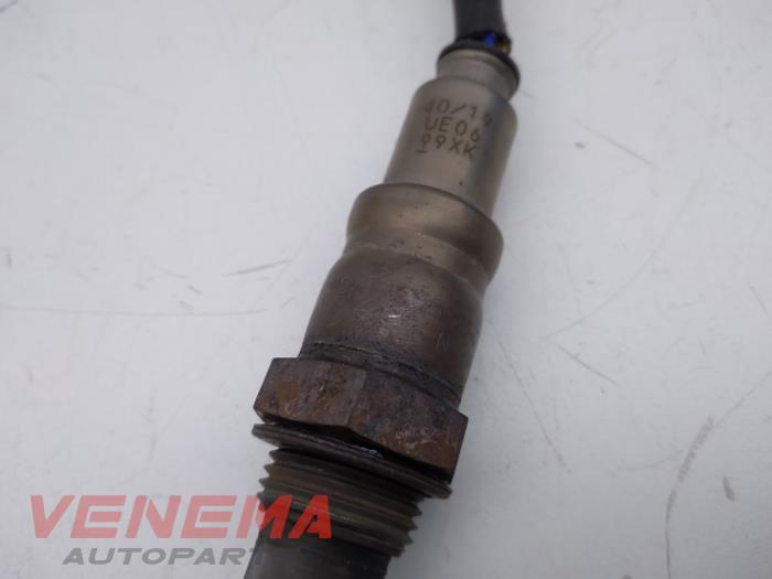 Lambda probe from a Volkswagen Polo VI (AW1) 1.0 MPI 12V 2021
