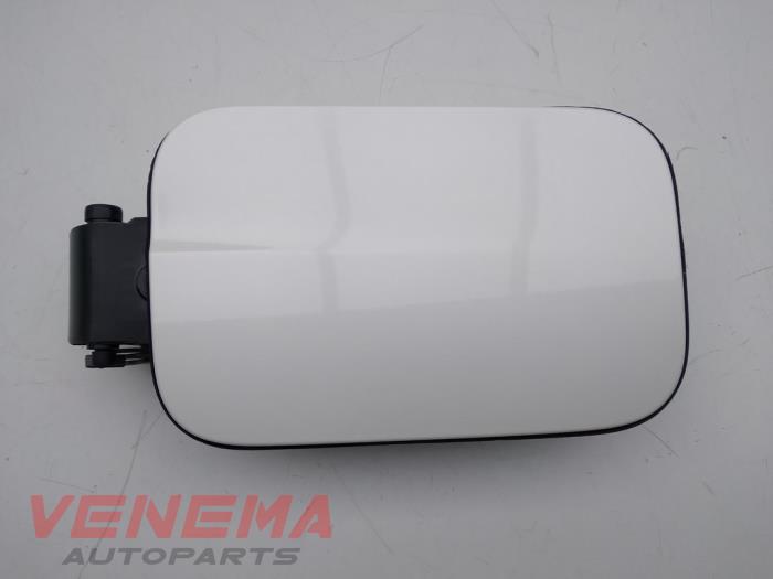 Begagnade Tanklucka Mercedes E (W212) E-250 CDI 16V BlueTec Pris € 29,99 Marginaltabell erbjuds av Venema Autoparts