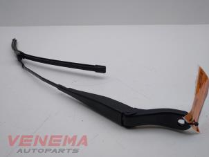 Used Front wiper arm Citroen C3 (SX/SW) 1.2 Vti 12V PureTech Price € 19,99 Margin scheme offered by Venema Autoparts