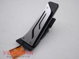 Used Accelerator pedal BMW 3 serie Touring (F31) 320d 2.0 16V Price € 34,99 Margin scheme offered by Venema Autoparts