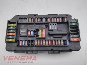 Used Fuse box BMW 3 serie Touring (F31) 320d 2.0 16V Price € 19,99 Margin scheme offered by Venema Autoparts