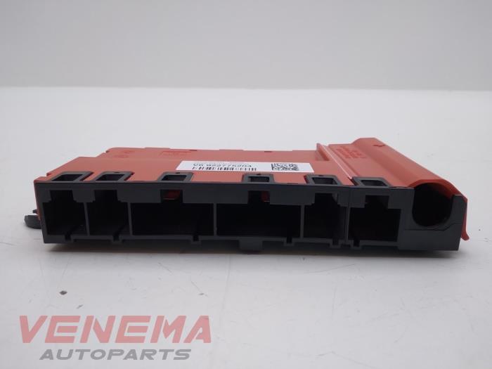 Stromverteiler van een BMW 3 serie Touring (F31) 320d 2.0 16V 2015