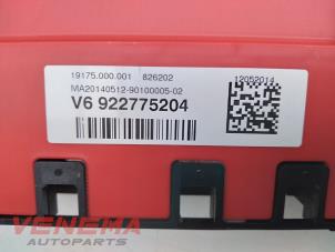 Stromverteiler van een BMW 3 serie Touring (F31) 320d 2.0 16V 2015