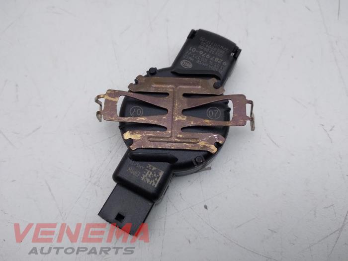 Begagnade Regnsensor BMW 3 serie Touring (F31) 320d 2.0 16V Pris € 39,99 Marginaltabell erbjuds av Venema Autoparts