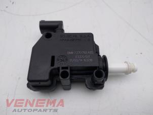 Used Tank flap lock motor BMW 3 serie Touring (F31) 320d 2.0 16V Price € 24,99 Margin scheme offered by Venema Autoparts