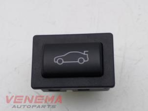 Used Tailgate switch BMW 3 serie Touring (F31) 320d 2.0 16V Price € 19,99 Margin scheme offered by Venema Autoparts