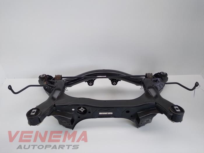Subframe from a BMW 3 serie Touring (F31) 320d 2.0 16V 2015