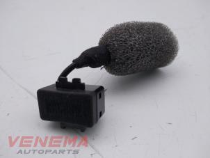 Used Microphone BMW 3 serie Touring (F31) 320d 2.0 16V Price € 9,99 Margin scheme offered by Venema Autoparts