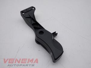 Used Hood lever BMW 3 serie Touring (F31) 320d 2.0 16V Price € 14,99 Margin scheme offered by Venema Autoparts