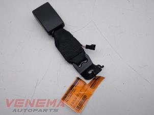 Used Rear seatbelt buckle, left BMW 3 serie Touring (F31) 320d 2.0 16V Price € 14,99 Margin scheme offered by Venema Autoparts