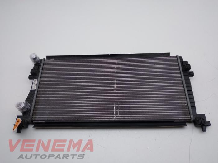 Usagé Radiateur Volkswagen Golf VII Variant (AUVV) 1.6 TDI BMT 16V Prix € 39,99 Règlement à la marge proposé par Venema Autoparts