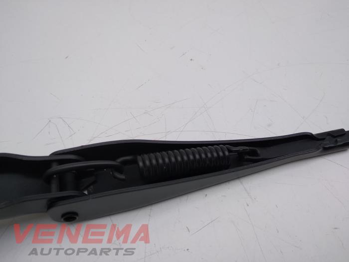 Front wiper arm from a BMW 4 serie (F32) 440i xDrive 3.0 TwinPower Turbo 24V 2017