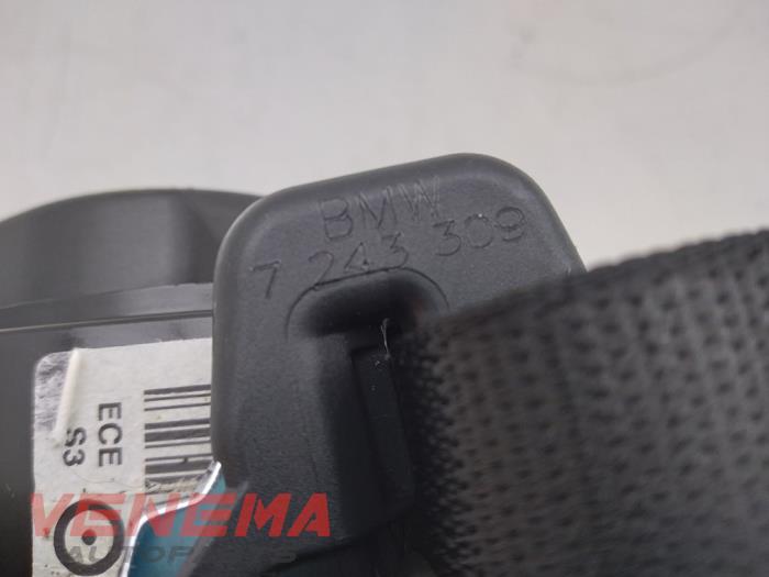 Rear seatbelt, right from a BMW 1 serie (F20) 116d 1.5 12V TwinPower 2018