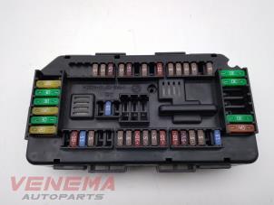 Used Fuse box BMW 1 serie (F20) 116d 1.5 12V TwinPower Price € 19,99 Margin scheme offered by Venema Autoparts