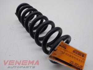 Used Rear coil spring BMW 1 serie (F20) 116d 1.5 12V TwinPower Price € 19,99 Margin scheme offered by Venema Autoparts