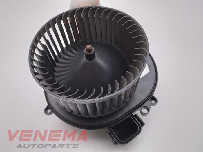 Motor de ventilador de calefactor de un BMW 1 serie (F20) 116d 1.5 12V TwinPower 2018
