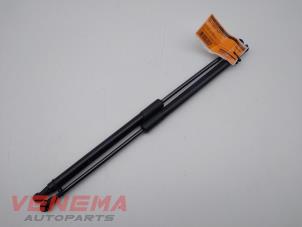 Used Set of tailgate gas struts BMW 1 serie (F20) 116d 1.5 12V TwinPower Price € 19,99 Margin scheme offered by Venema Autoparts