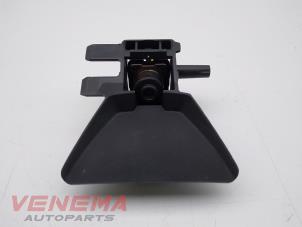Używane Kamera przednia Mini Countryman (F60) 1.5 12V One Cena € 149,99 Procedura marży oferowane przez Venema Autoparts