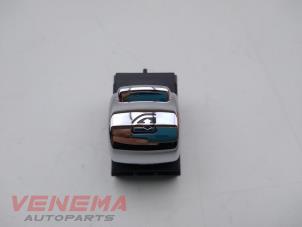 Gebrauchte Elektrisches Fenster Schalter Mini Countryman (F60) 1.5 12V One Preis € 9,99 Margenregelung angeboten von Venema Autoparts