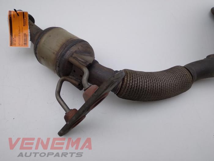 Catalytic converter from a Seat Leon ST (5FF) 1.4 TSI EcoFuel 16V 2017