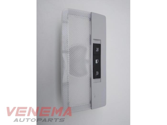 Begagnade Innerbelysning, fram Opel Crossland (X) 1.2 Turbo 12V Pris € 14,99 Marginaltabell erbjuds av Venema Autoparts