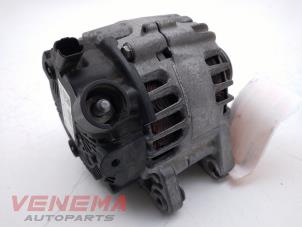 Dynamo van een Opel Crossland (X) 1.2 Turbo 12V 2020
