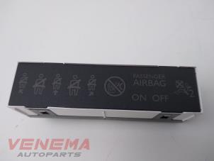 Used Airbag indicator light Opel Crossland/Crossland X 1.2 Turbo 12V Price € 19,99 Margin scheme offered by Venema Autoparts