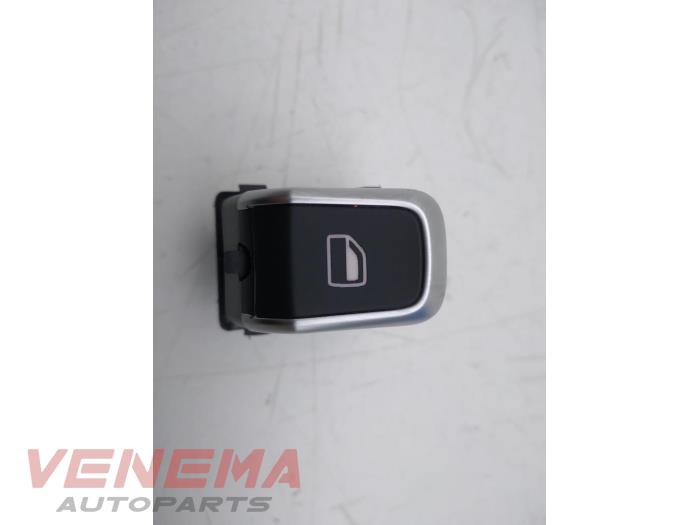 Usados Interruptor de ventanilla eléctrica Audi Q3 (8UB/8UG) 2.0 TDI 16V 150 Quattro Precio € 9,99 Norma de margen ofrecido por Venema Autoparts