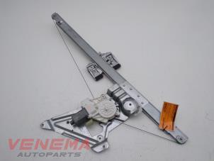 Usagé Mécanique vitre 2portes avant gauche Mercedes Sprinter 3,5t (906.73) 316 CDI 16V Prix € 24,99 Règlement à la marge proposé par Venema Autoparts