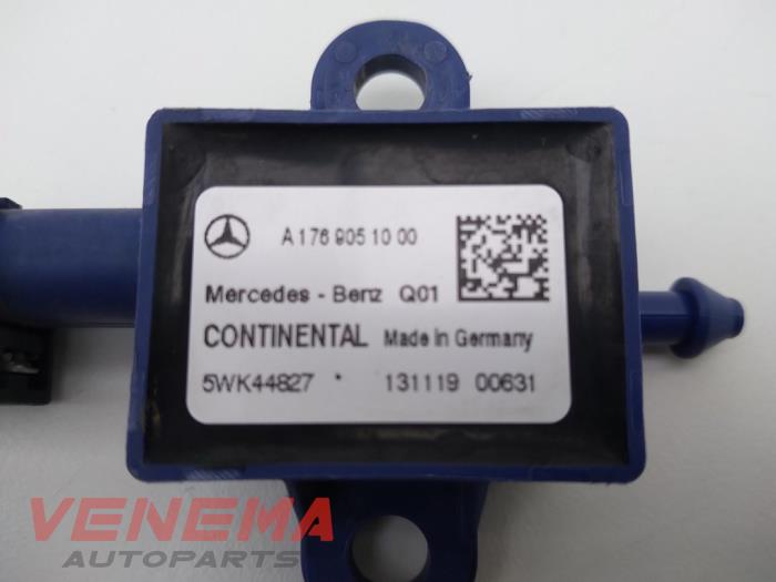 Czujnik poduszki powietrznej z Mercedes-Benz A (W176) 1.5 A-160 CDI, A-160d 16V 2014