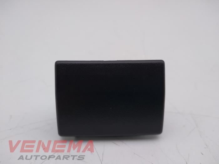 Begagnade Ljussensor Audi A1 Sportback (8XA/8XF) 1.2 TFSI Pris € 14,99 Marginaltabell erbjuds av Venema Autoparts
