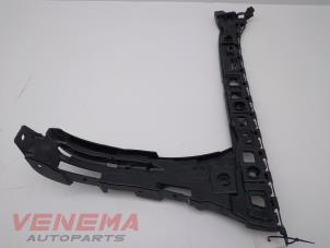 Used Rear bumper bracket, left Mercedes E Estate (S213) E-300de 2.0 Turbo 16V Price € 14,99 Margin scheme offered by Venema Autoparts