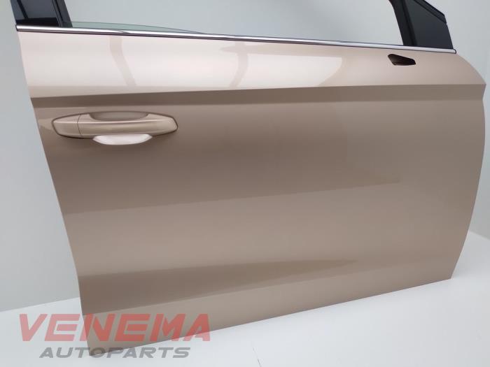 Portière 4portes avant droite d'un Seat Ibiza V (KJB) 1.0 TSI 12V 2018