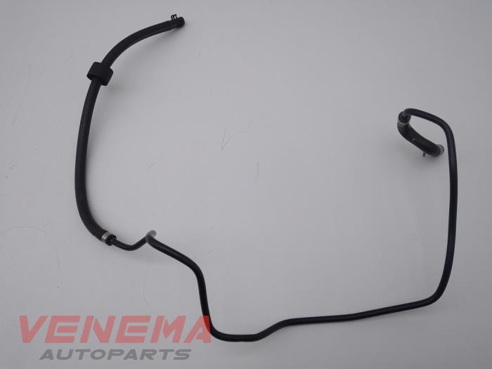 Usagé Conduit (divers) Mercedes E Estate (S213) E-300de 2.0 Turbo 16V Prix € 9,99 Règlement à la marge proposé par Venema Autoparts