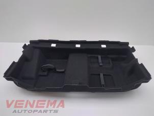 Used Storage compartment Mercedes E Estate (S213) E-300de 2.0 Turbo 16V Price € 29,99 Margin scheme offered by Venema Autoparts