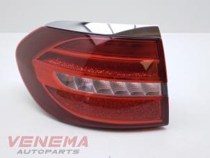 Gebrauchte Rücklicht links Mercedes E Estate (S213) E-300de 2.0 Turbo 16V Preis € 199,99 Margenregelung angeboten von Venema Autoparts