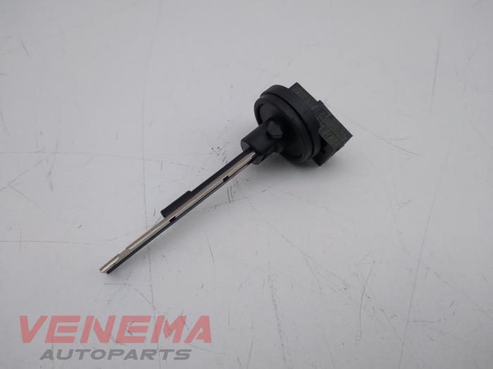 Begagnade Innetemperatursensor Mercedes E Estate (S213) E-300de 2.0 Turbo 16V Pris € 9,99 Marginaltabell erbjuds av Venema Autoparts